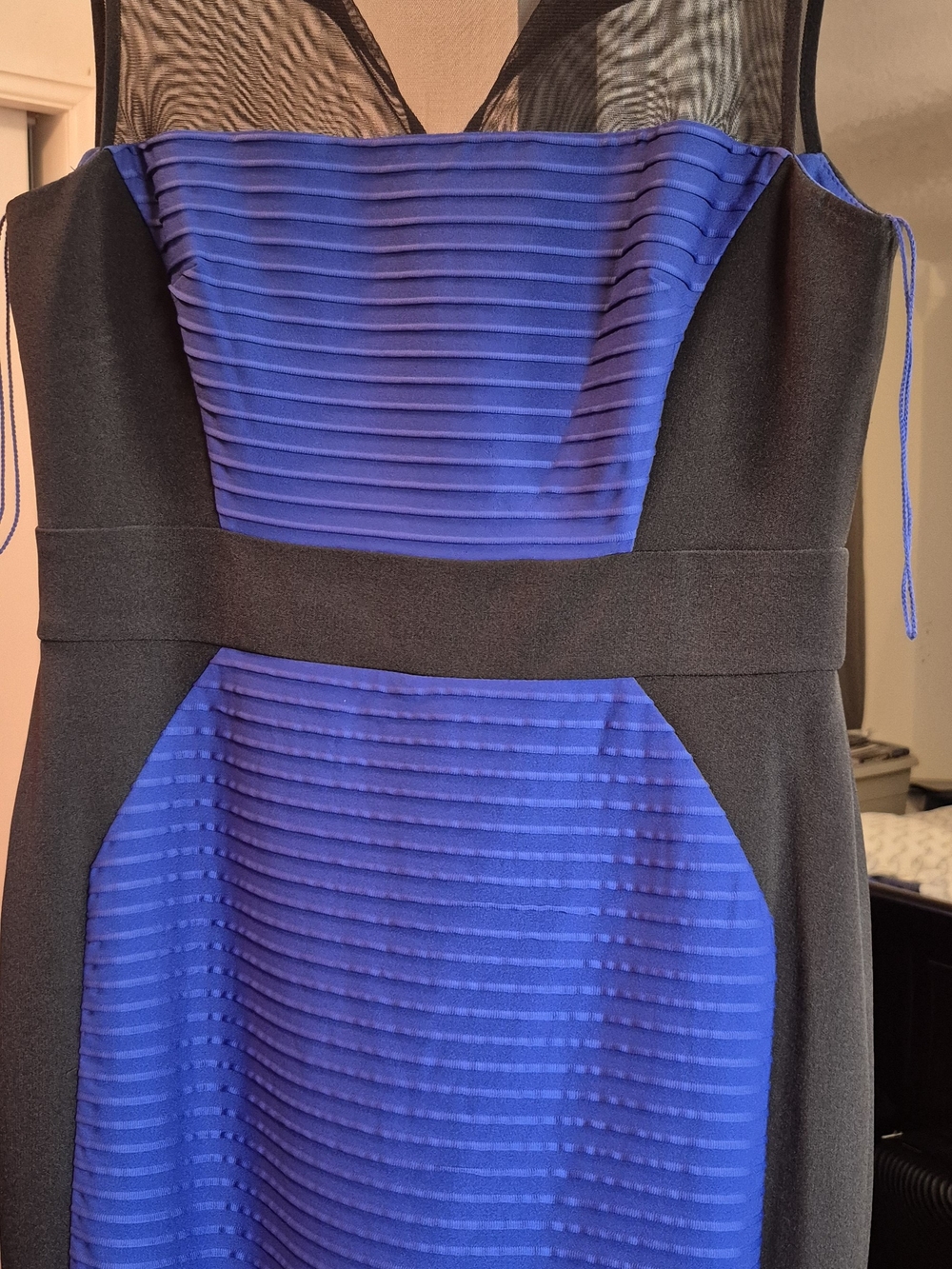 London Times Black & Royal Blue Fit-and-Flare Dress - Evening Gorgeous size 6